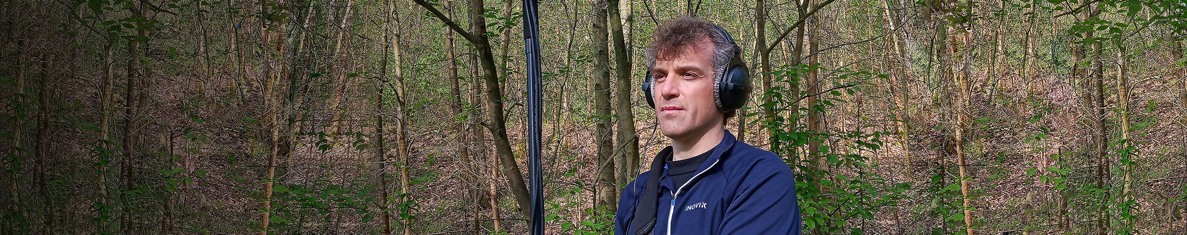 European Stores - Large Hall Room Tone, Echoing Murmur by Cinematic Sound Design