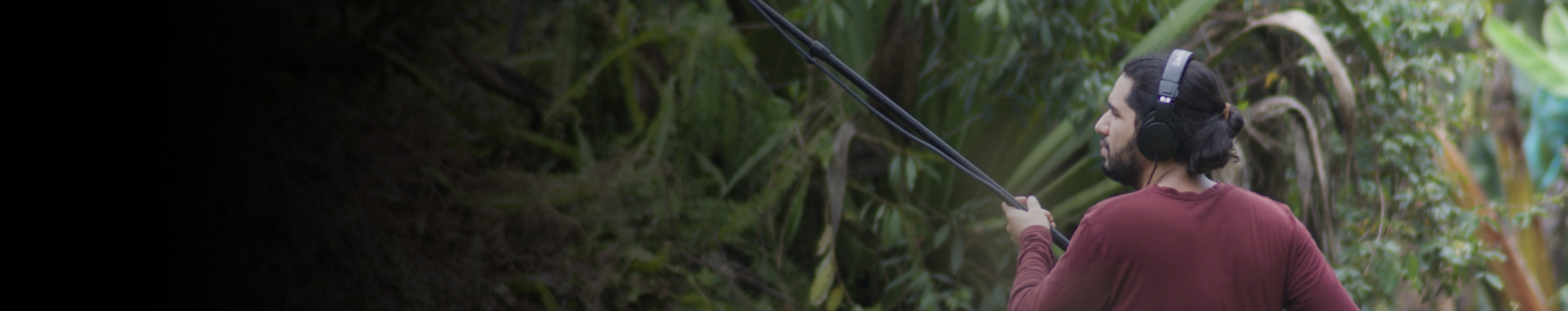 Sneakers Collection - Solid Metal Floor, Sneakers Walking by Immersive Foley